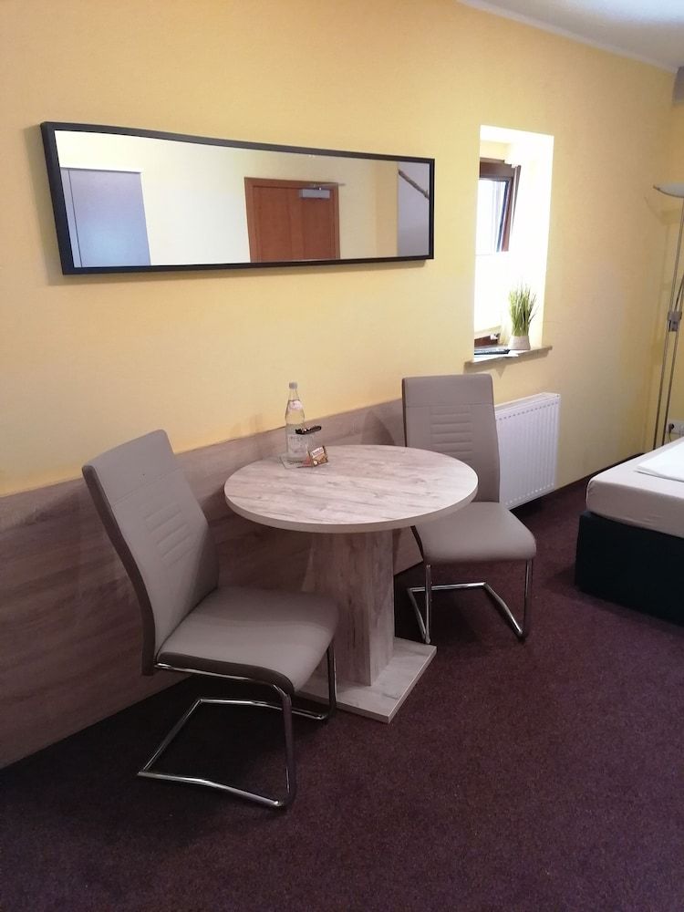 Economy Single Room