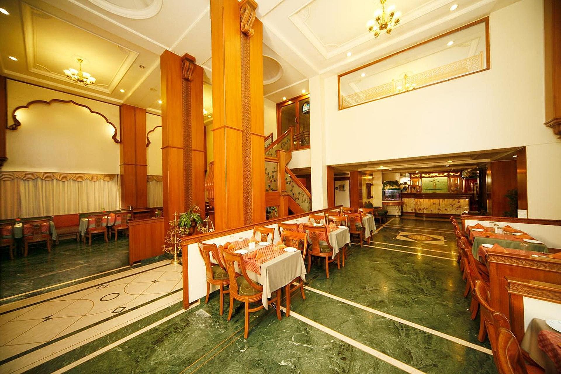 undefined Hotel Shree Panchratna 5