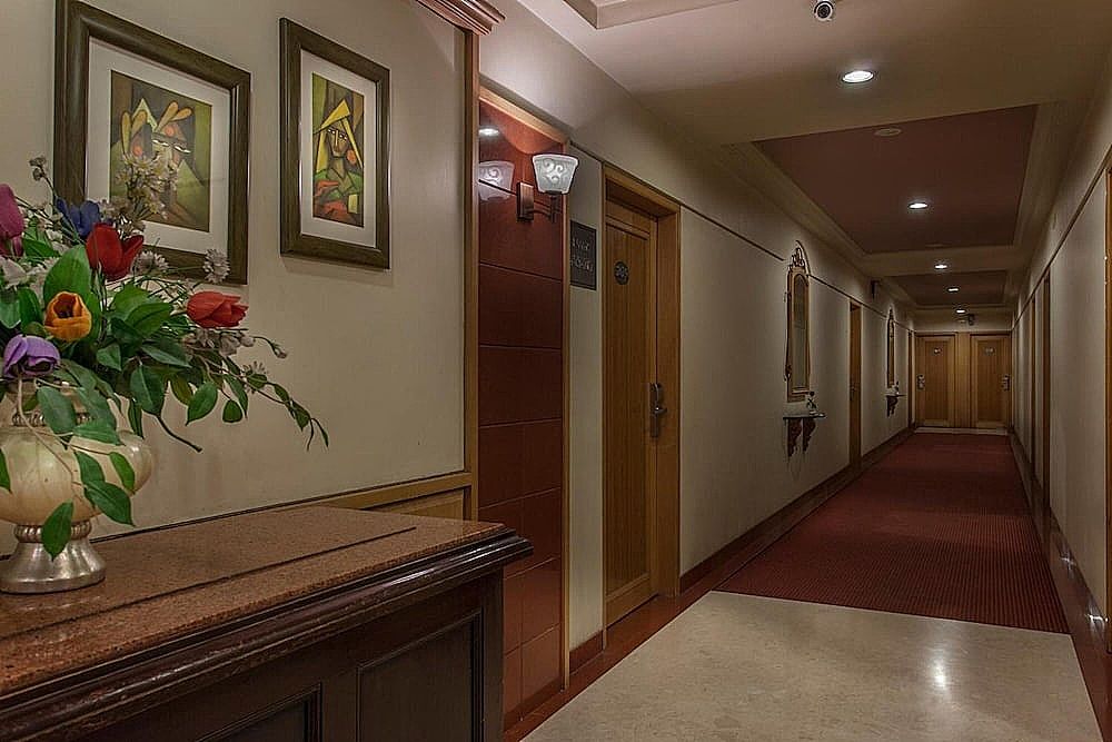undefined Hotel Shree Panchratna 9