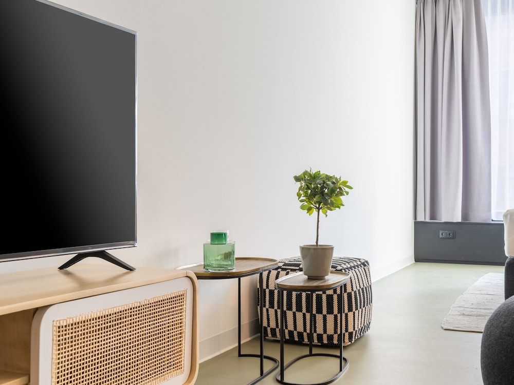 Limehome Erfurt Maximilian-Welsch-Str. Suite L with Sofa Bed 11