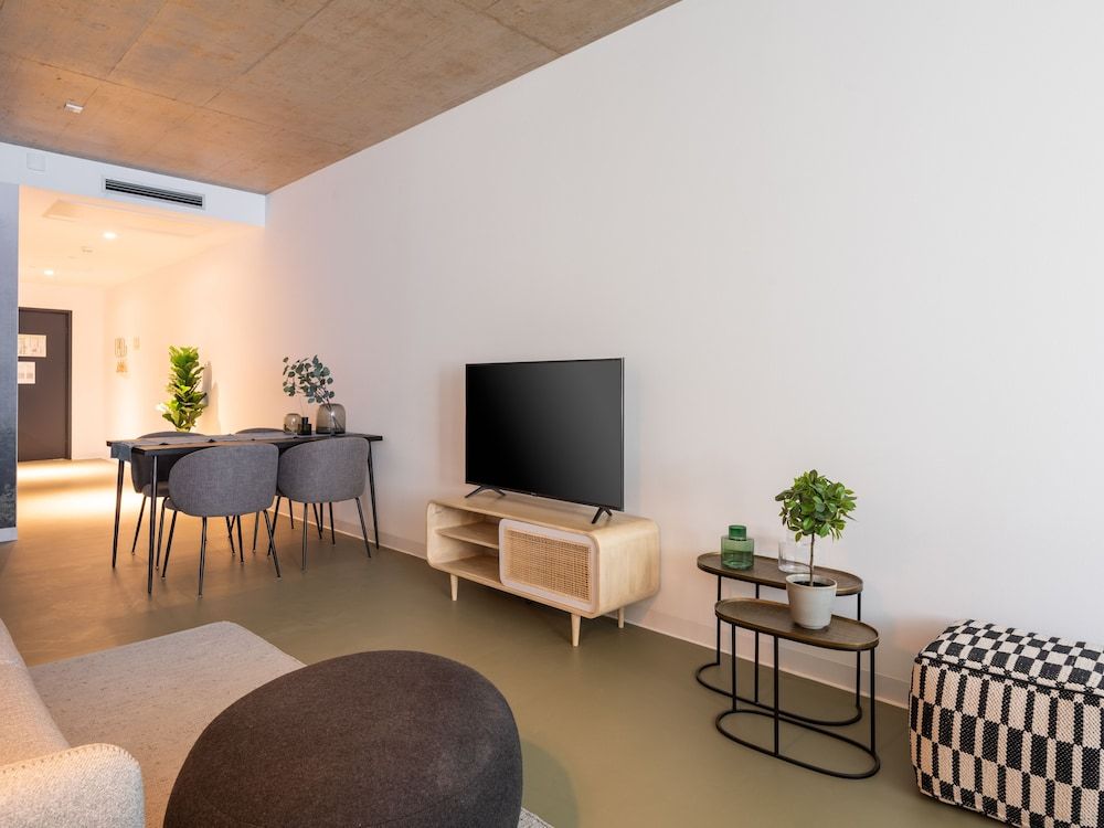 Limehome Erfurt Maximilian-Welsch-Str. Suite L with Sofa Bed 7