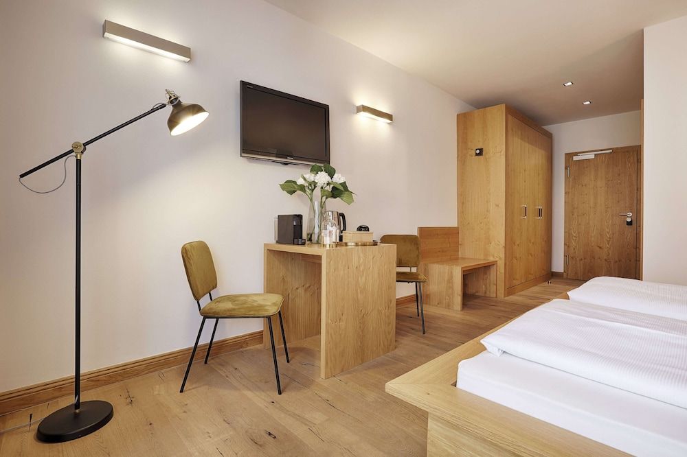 Hotel Wiener Botschaft Classic Double Room 2