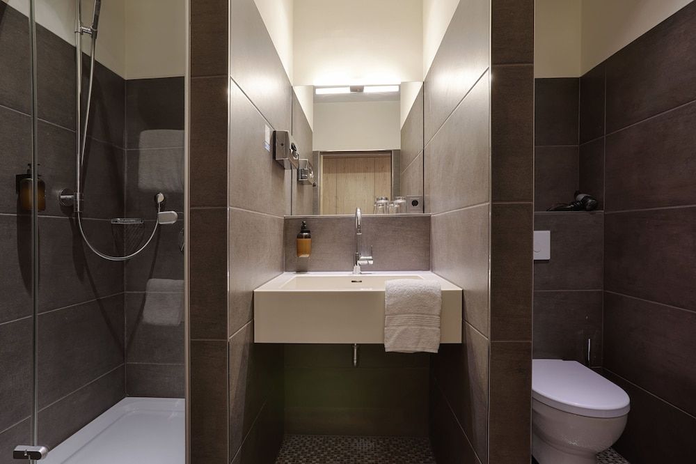 Hotel Wiener Botschaft Classic Double Room 7