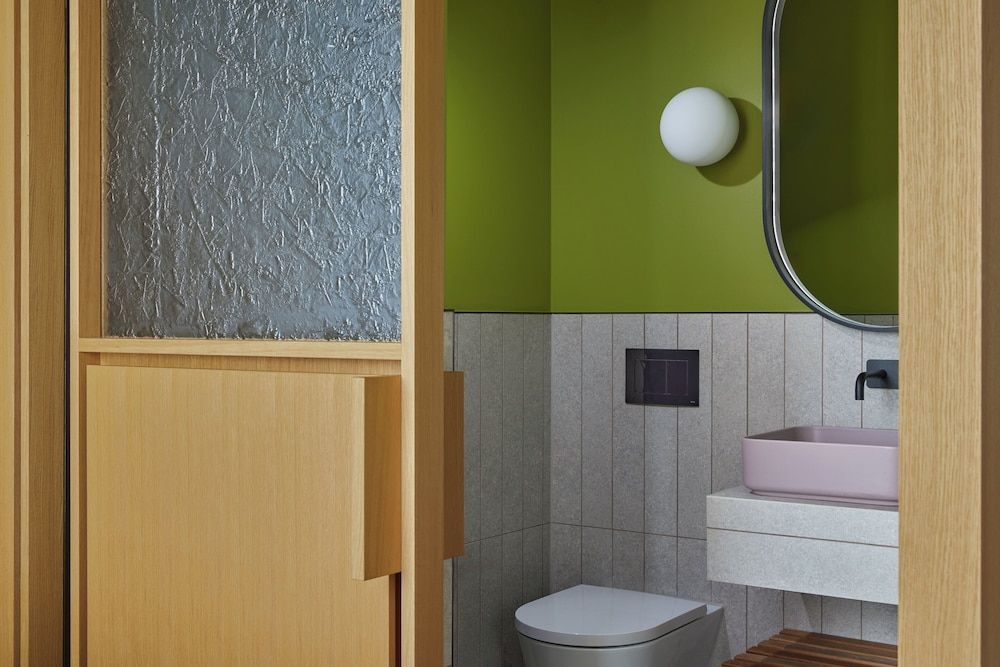 undefined Locke at East Side Gallery 9