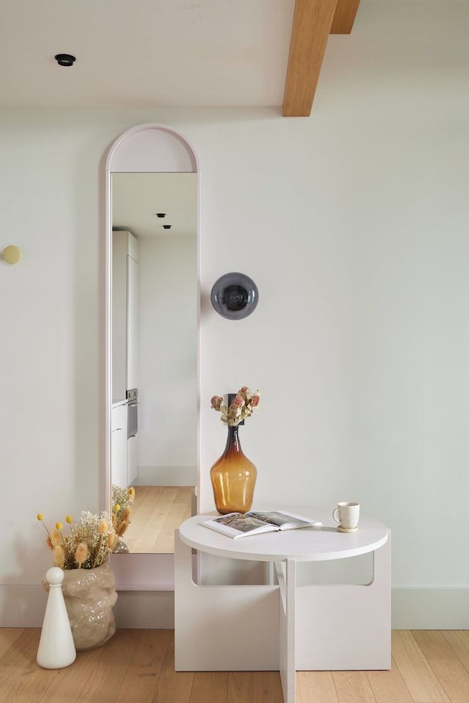 undefined Locke at East Side Gallery 5