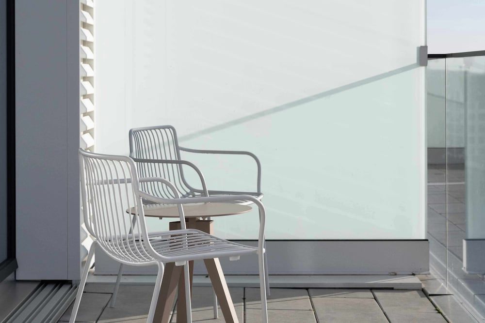 undefined Locke at East Side Gallery 4