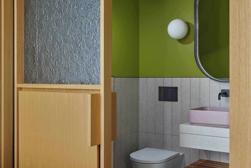 undefined Locke at East Side Gallery 7