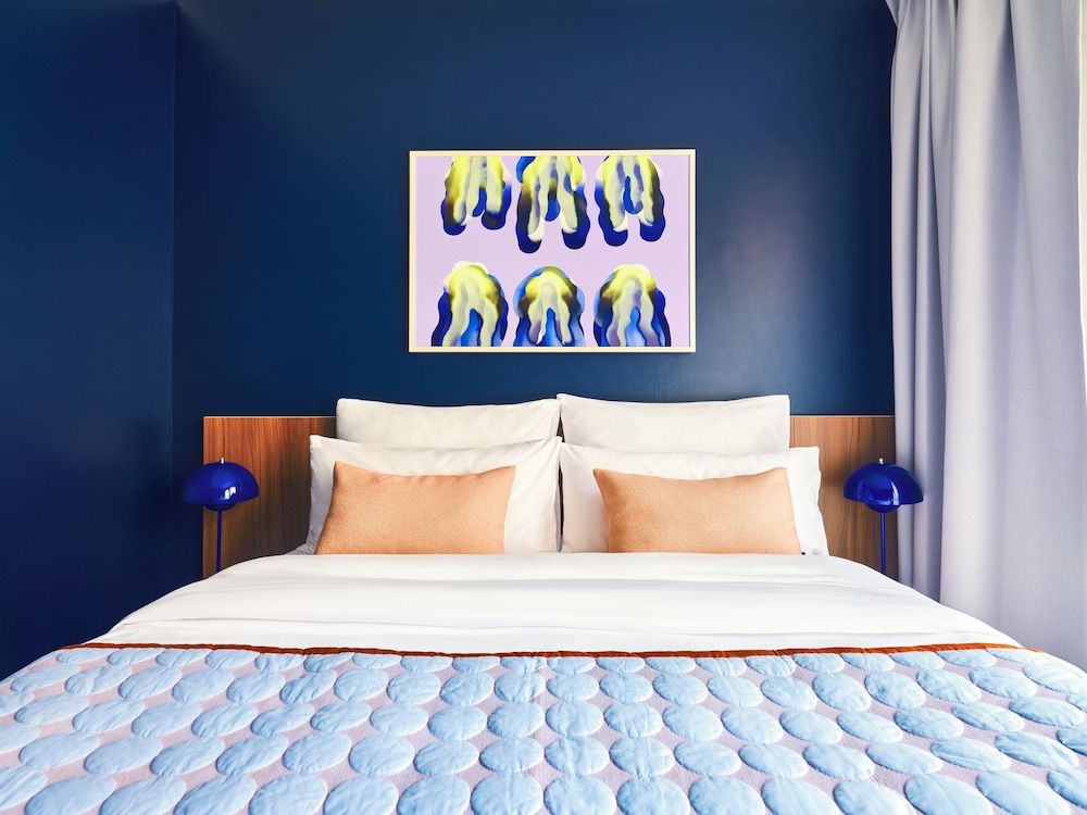 Numa Berlin Torstrasse Standard Room with Balcony 4