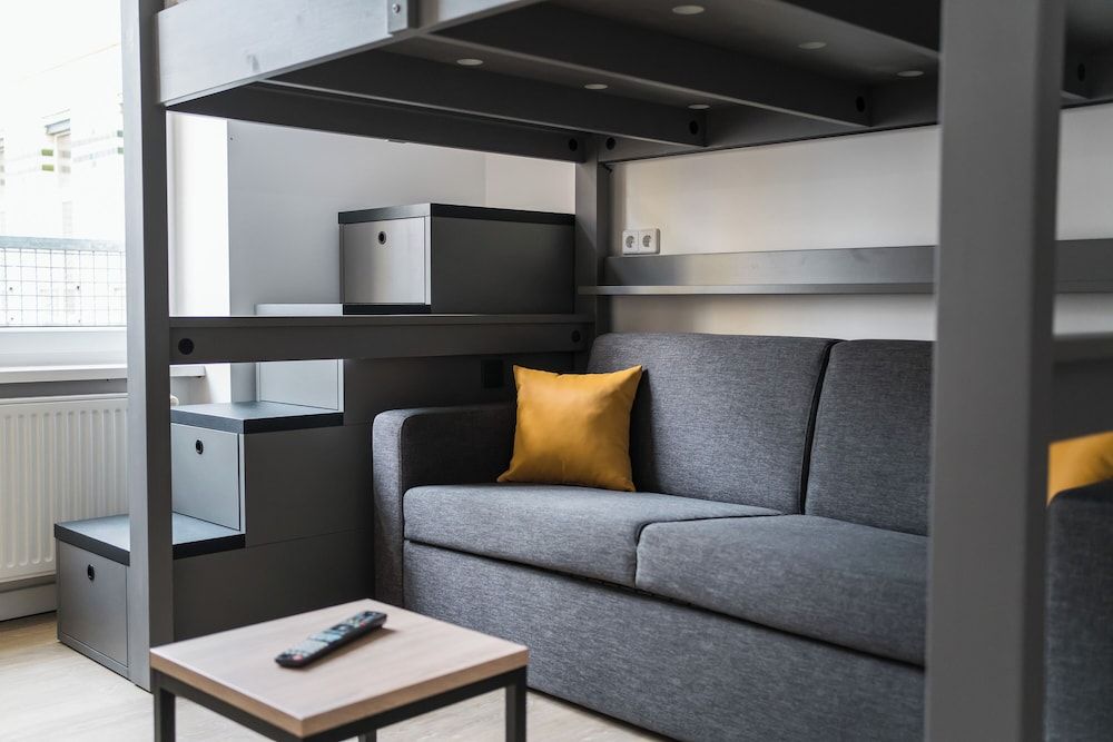 undefined Homaris Boxi Studios