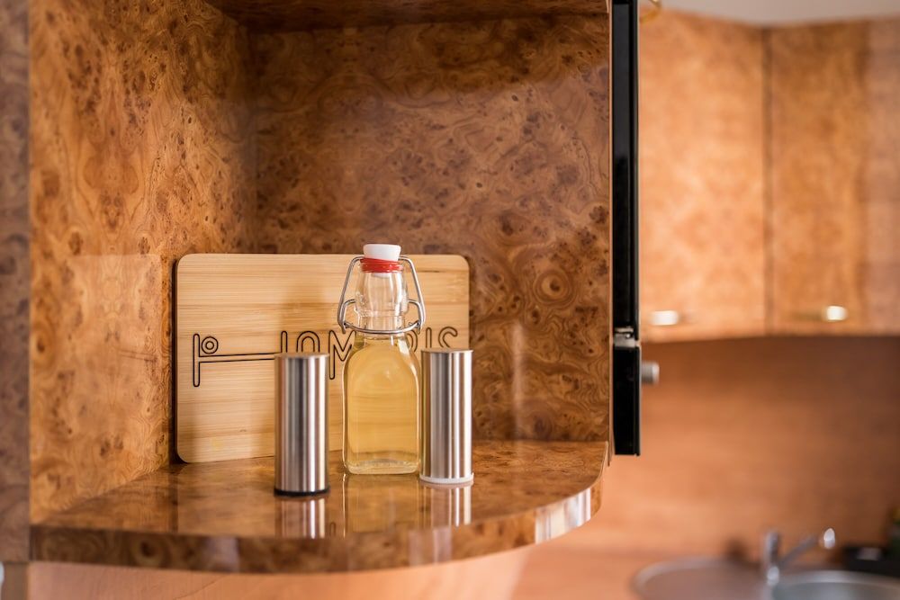 Homaris Boxi Studios Deluxe Studio 14