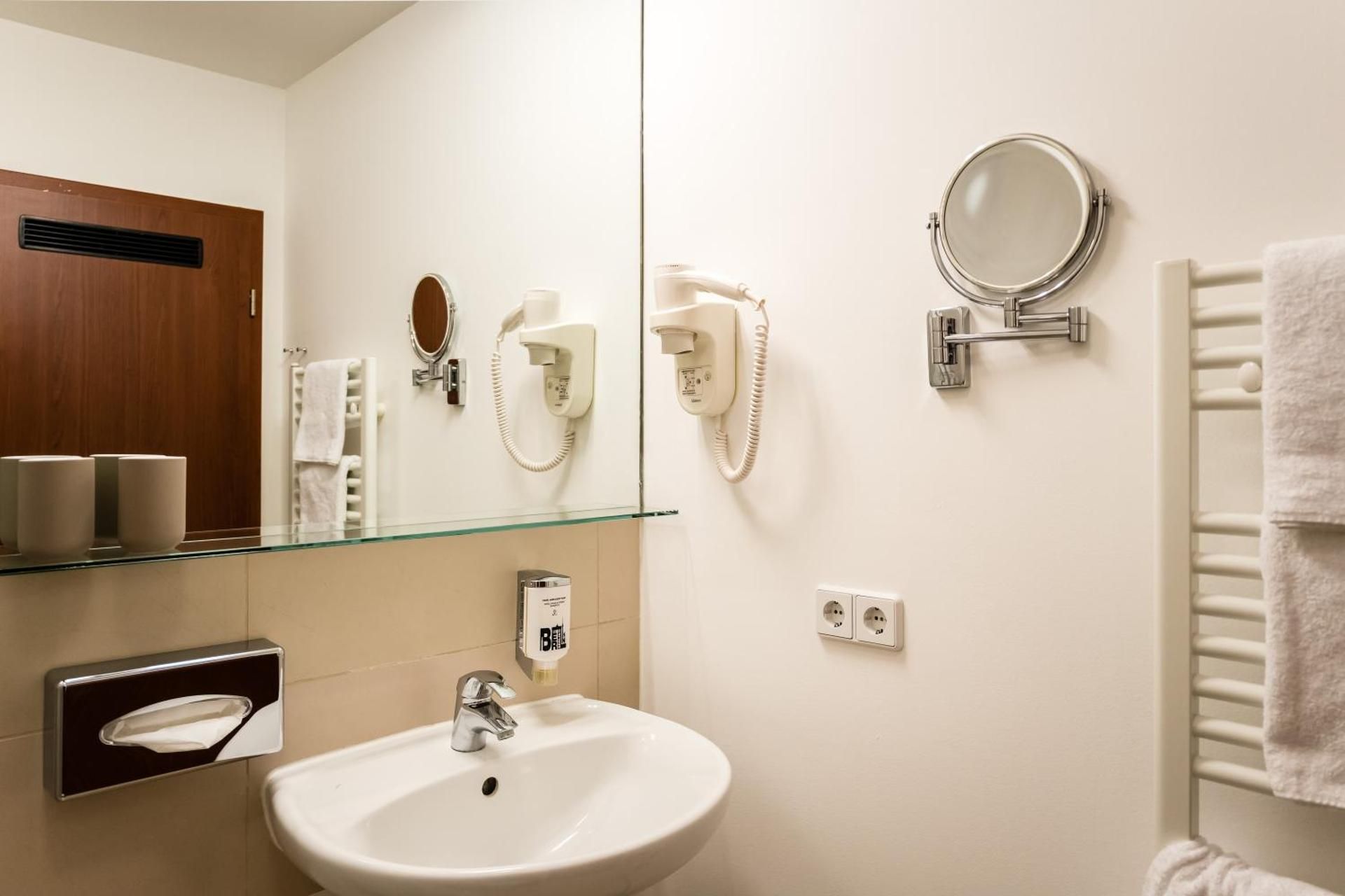 undefined Homaris Boxi Studios 3