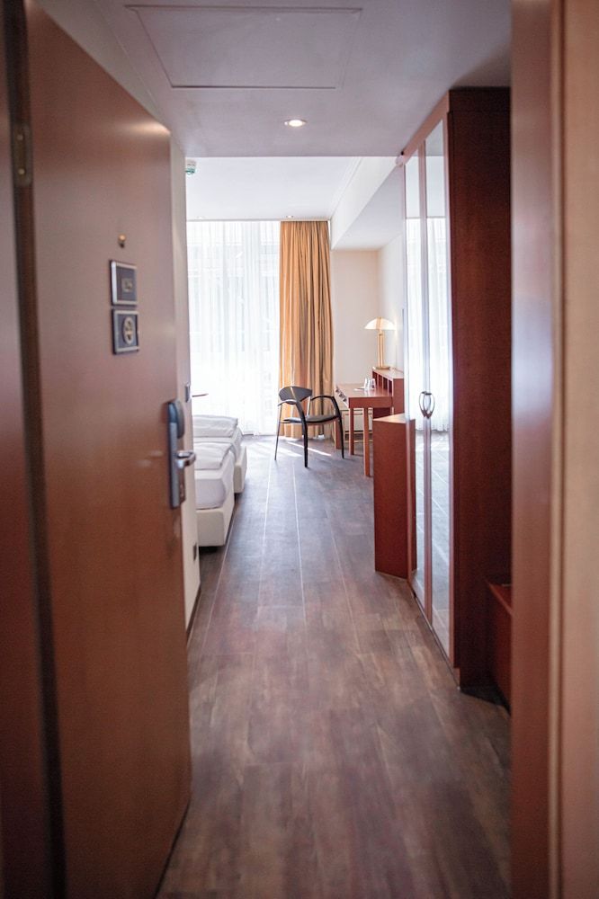 Müggelseeperle Zimmer zum Portal 25