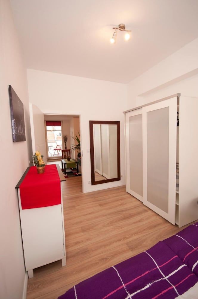 undefined Cityflair Berlin - Apartments 5