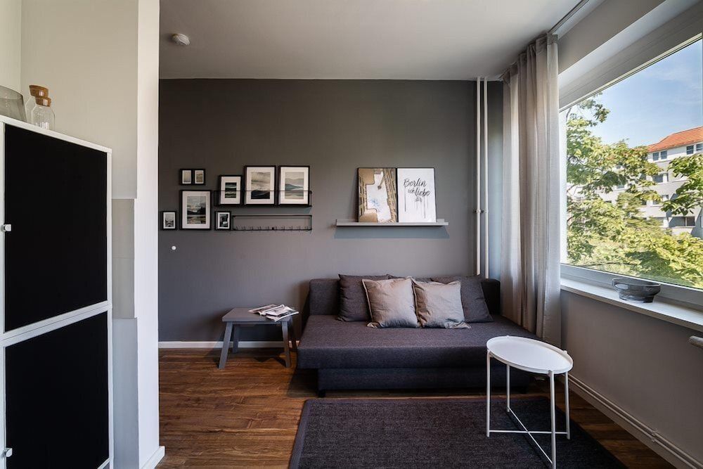 Studio, 1 Queen Bed with Sofa bed (40m²)