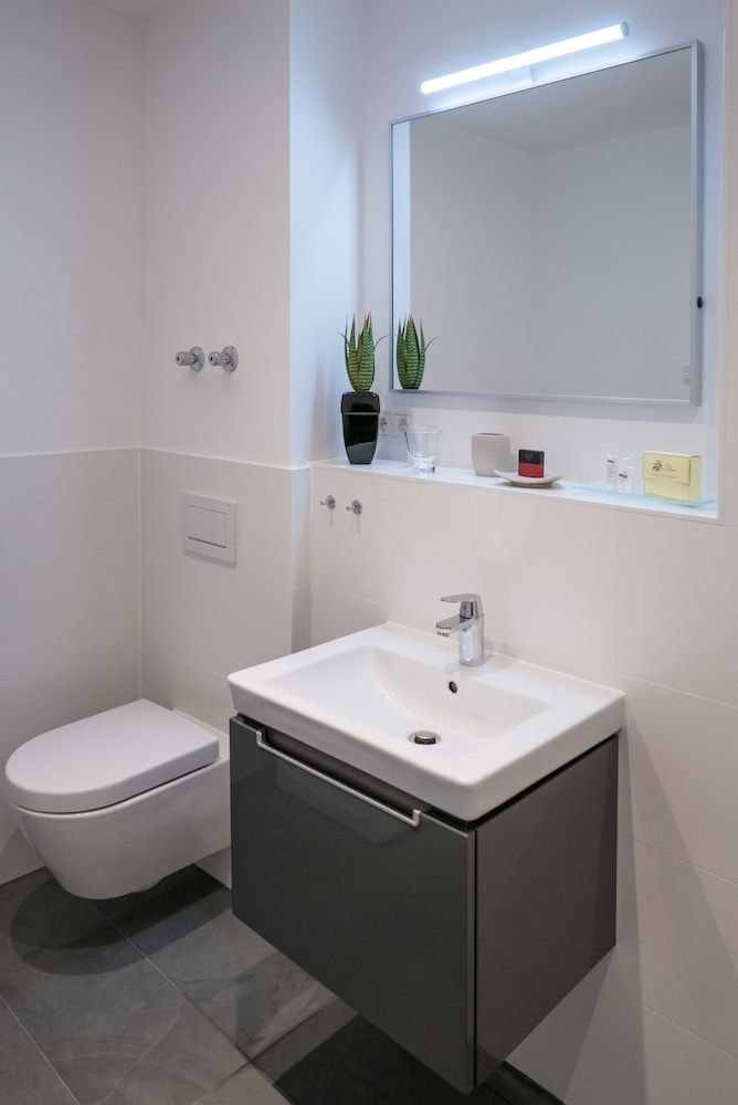 Apartment P1 in Berlin-Friedrichshain Design Apartment, Accessible, Garden View 19