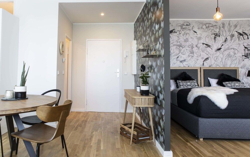 undefined rent24 Apartments & Suiten P180 2