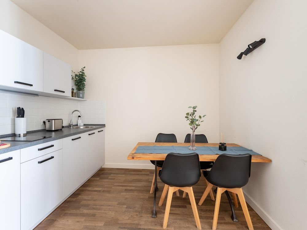 undefined Schoenhouse Berlin City Street 2