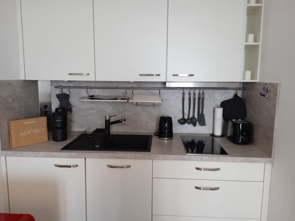 Alexanderplatz Fresh Adorable Studio Apartment 20