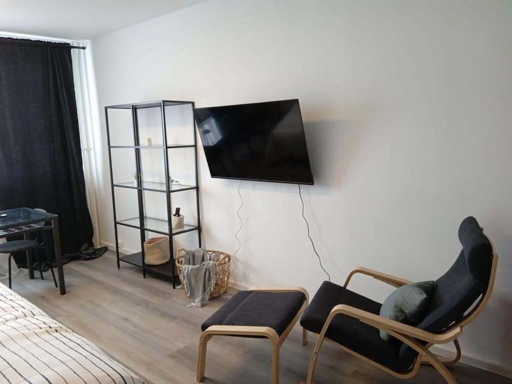 undefined Alexanderplatz Fresh Adorable Studio 9