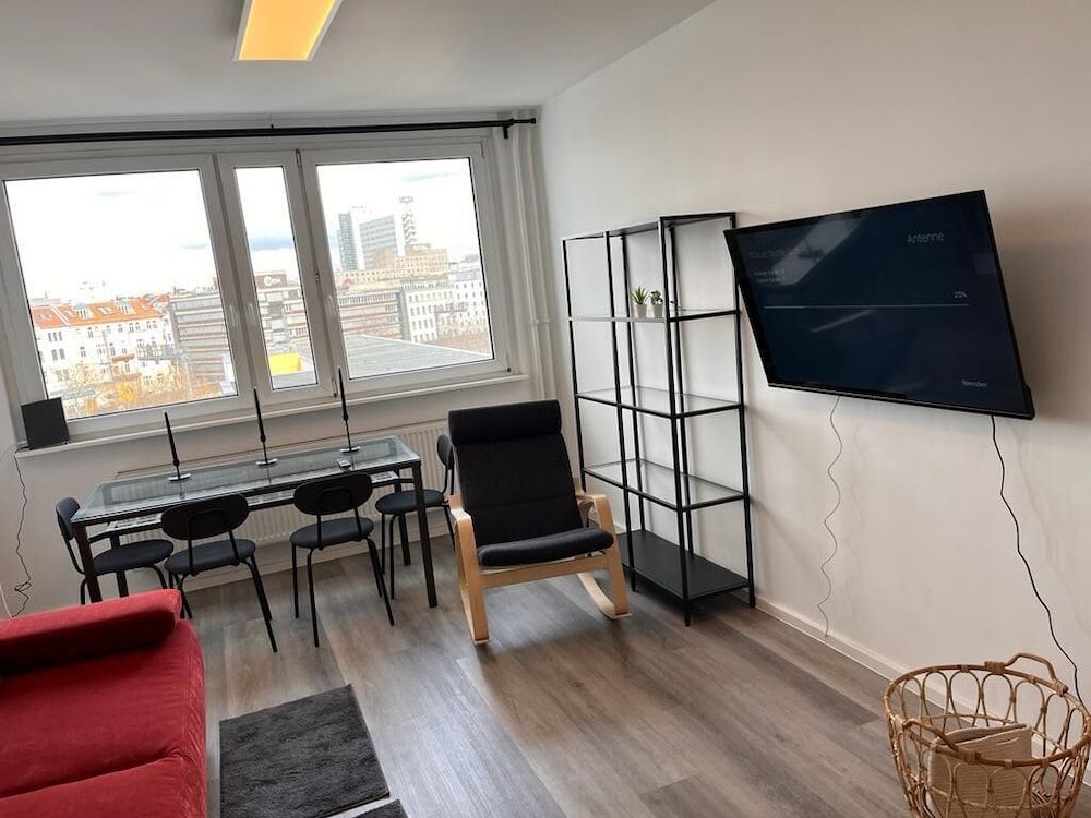 Alexanderplatz Fresh Adorable Studio Apartment 23