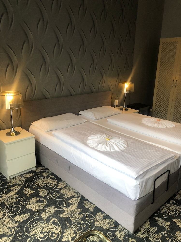 Gasteiner Hof Deluxe Double or Twin Room, Non Smoking, Private Bathroom 2