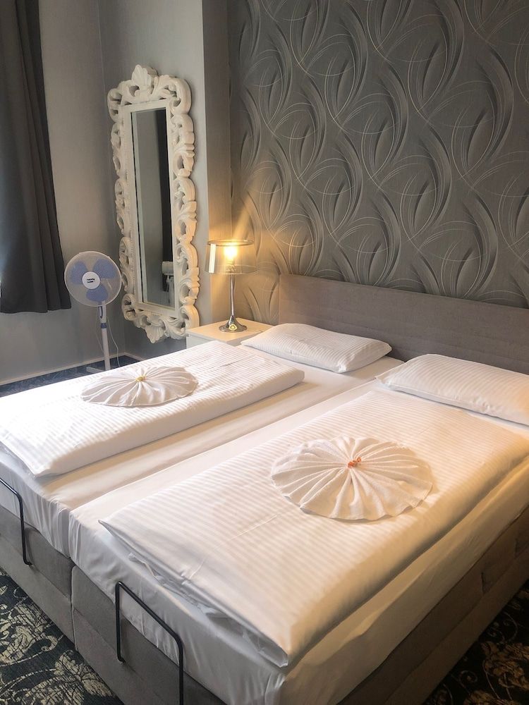 Gasteiner Hof Deluxe Double or Twin Room, Non Smoking, Private Bathroom