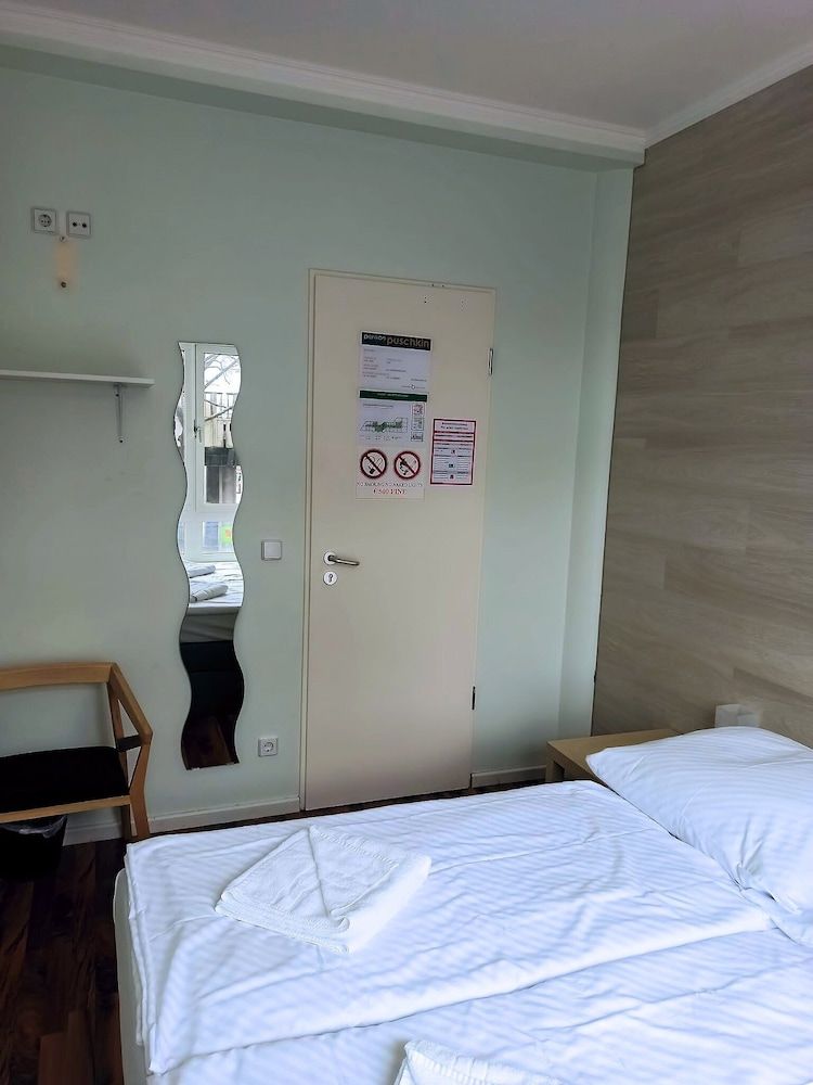 Pension Puschkin Berlin Deluxe Apartment, 5 Bedrooms 5