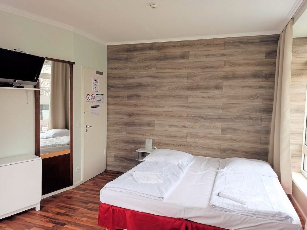 Pension Puschkin Berlin Deluxe Apartment, 5 Bedrooms 9