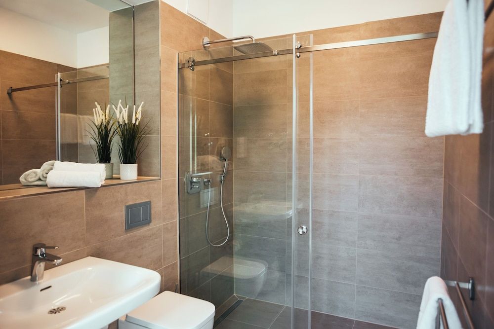 The Rix Studios & Suites Deluxe Studio 9