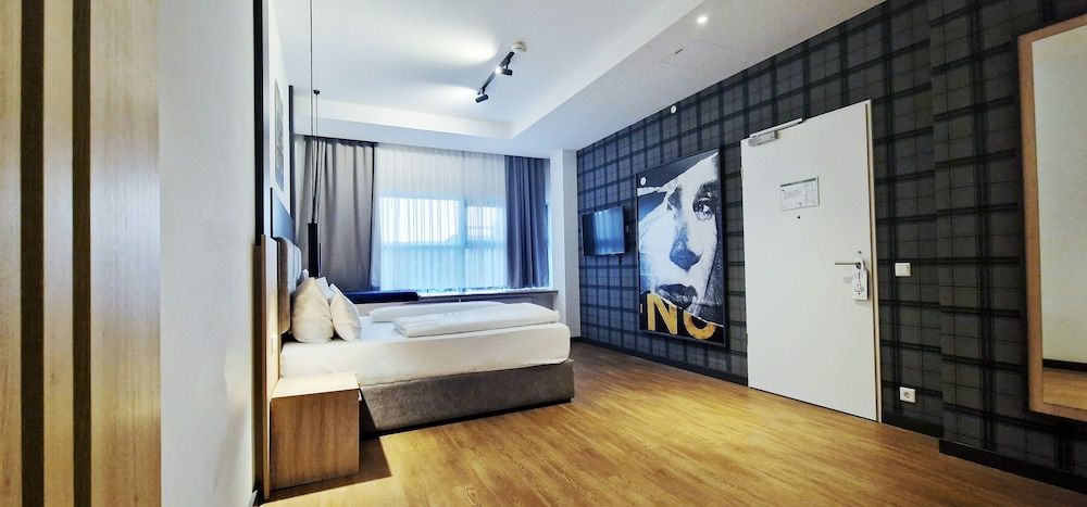 ArtHotel ANA Munich Airport Superior Double Room, Accessible 3