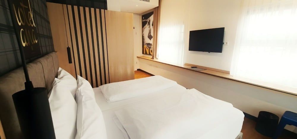 ArtHotel ANA Munich Airport Standard Double Room 3