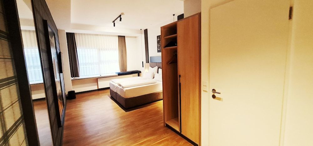 ArtHotel ANA Munich Airport Superior Double Room, Accessible 2