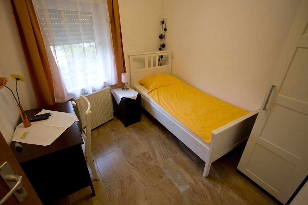 Economy Single Room, Refrigerator
