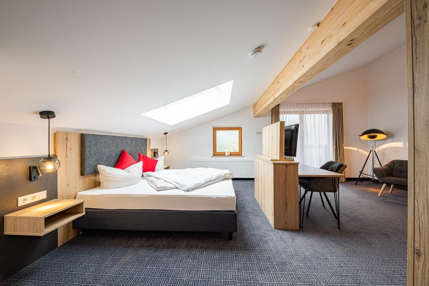 Suite with Mountain View