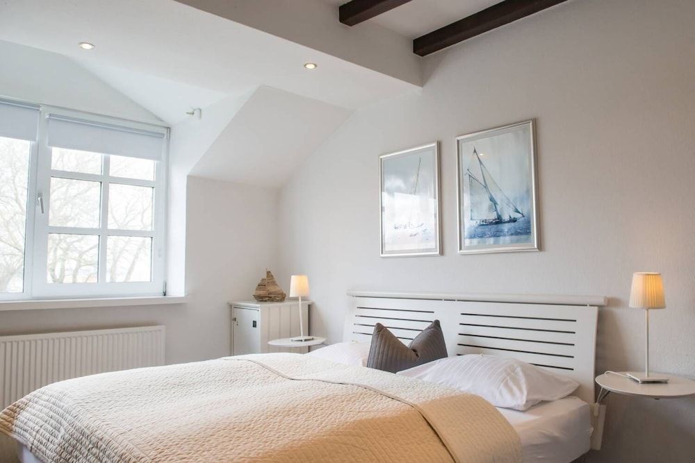 Double Room (Side Sea View)