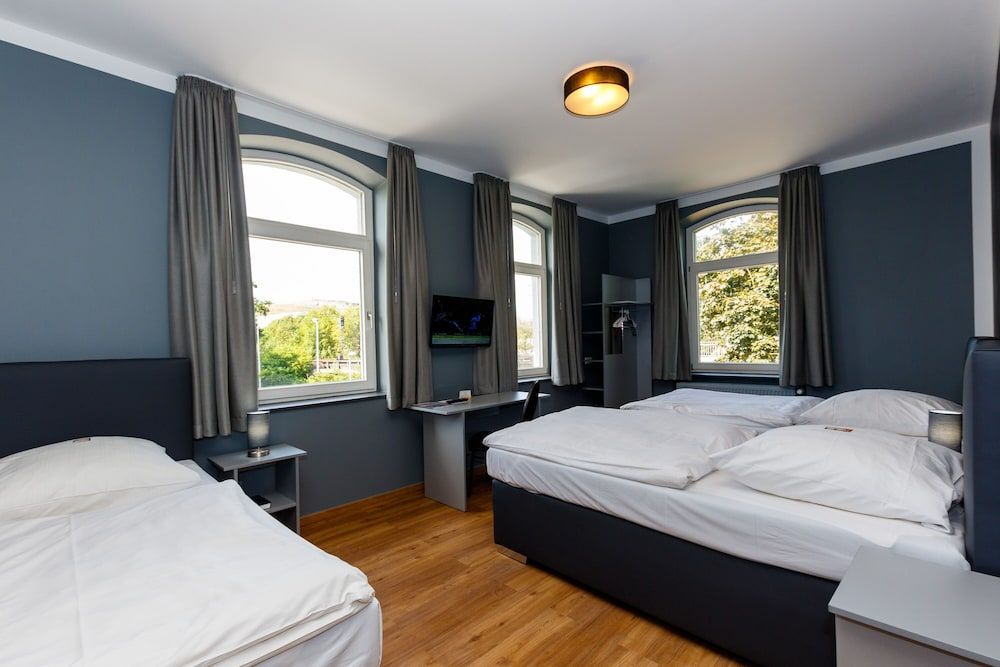 Hotel Sehnder Hof Business Triple Room 2