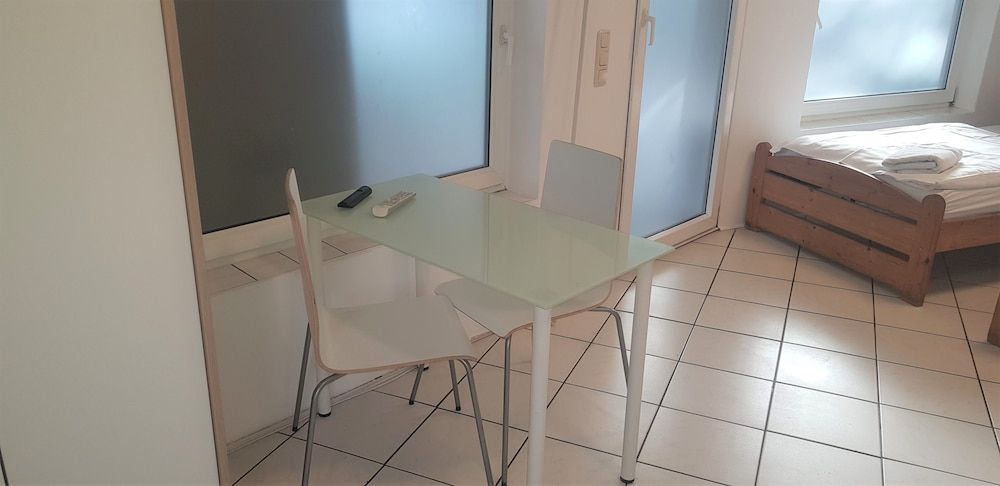 undefined MiamarMaxipartments - Merkenicher Straße 6