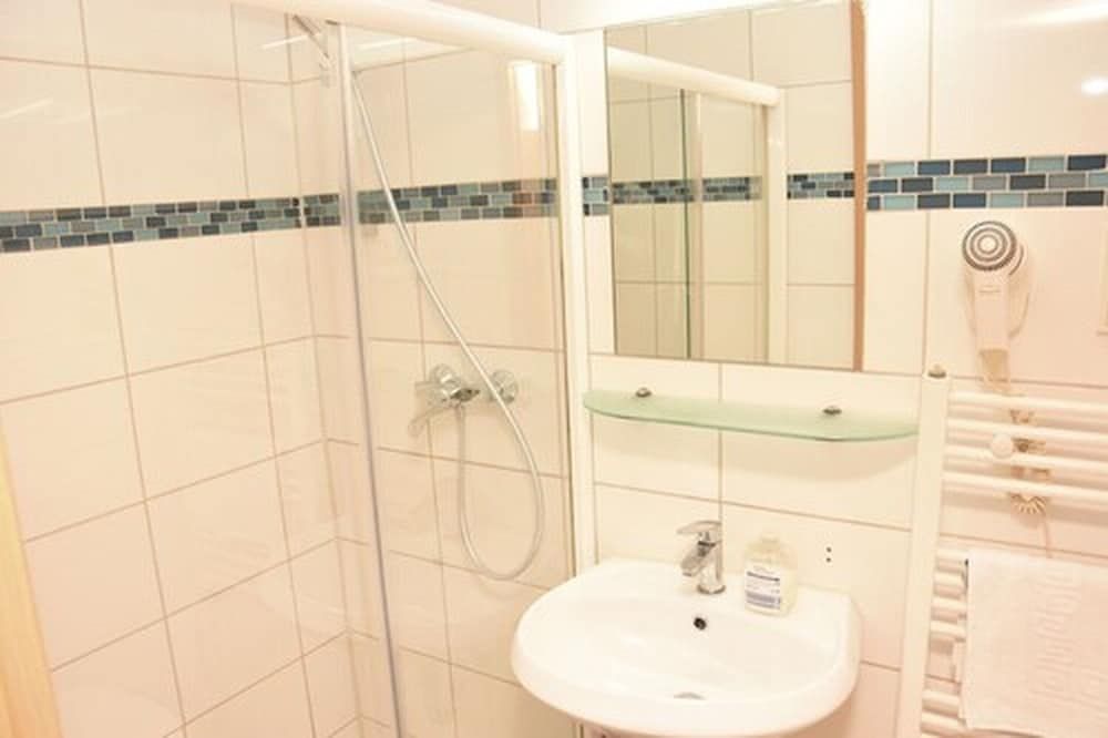 undefined Hotel Arena 6