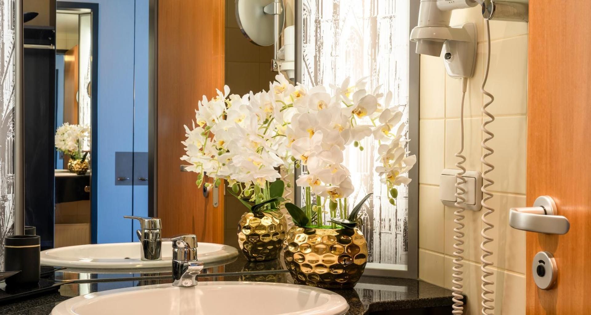 undefined Park Consul Koln 7