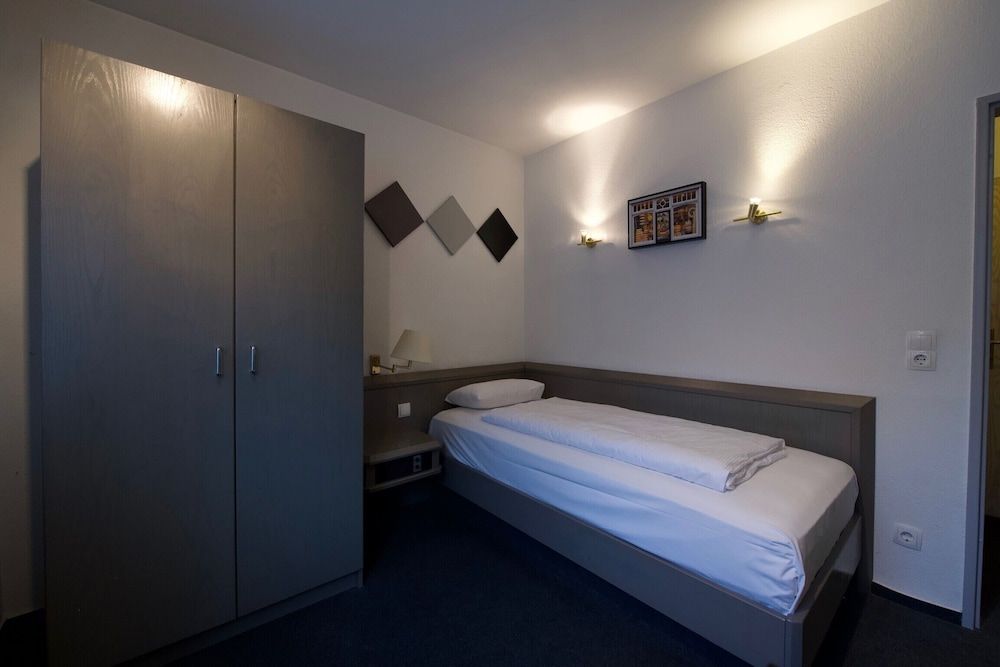 undefined Hotel Merian 5