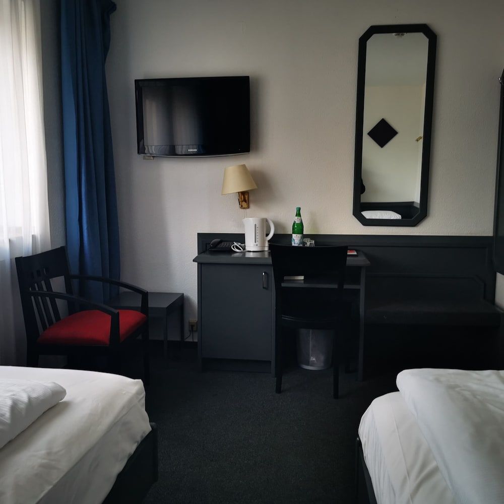 undefined Hotel Merian 4