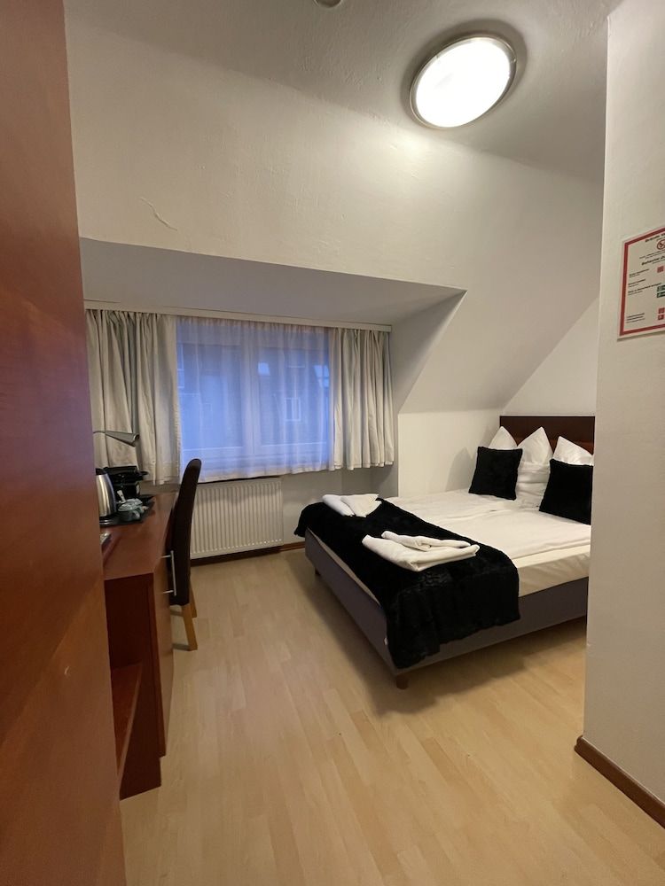 Griffin Hotel am Neumarkt Comfort Room 20