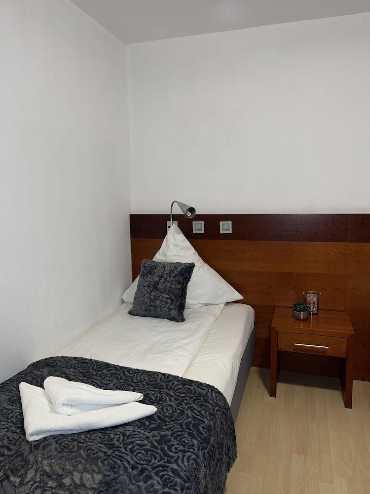 Griffin Hotel am Neumarkt Comfort Room 36