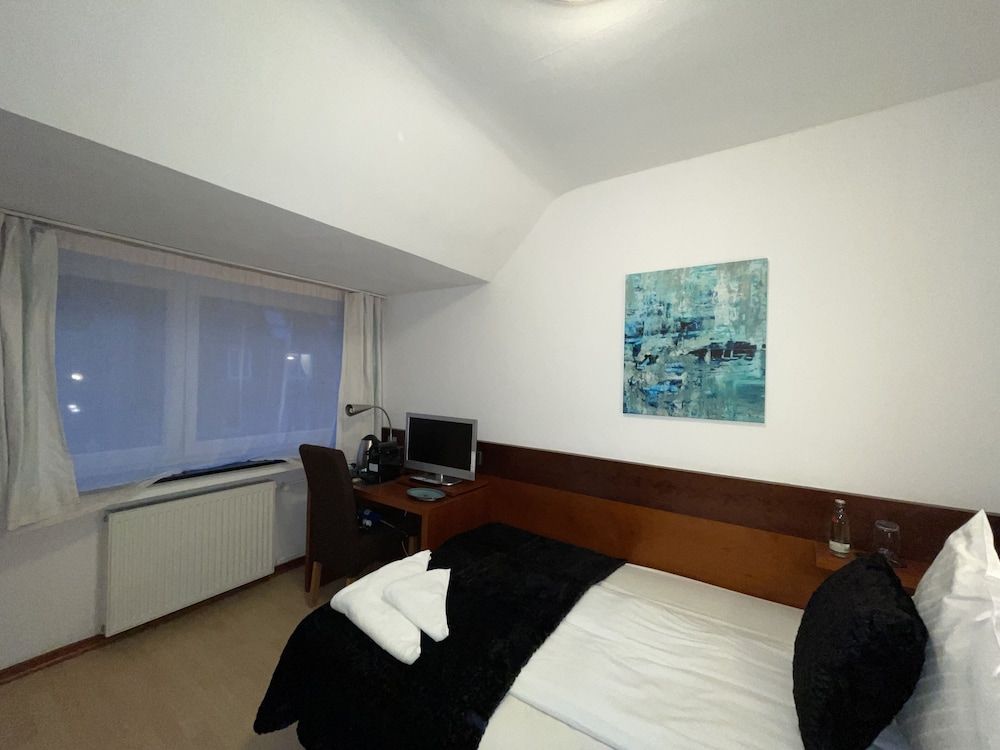 Griffin Hotel am Neumarkt Comfort Room 15