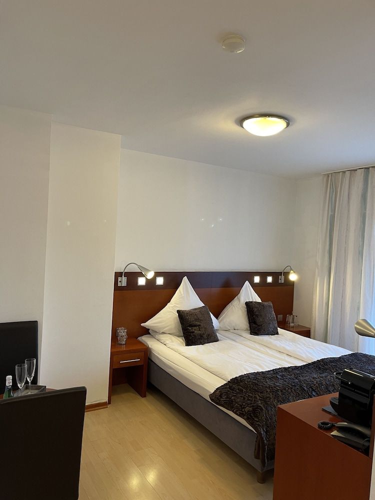 Griffin Hotel am Neumarkt Comfort Room 50