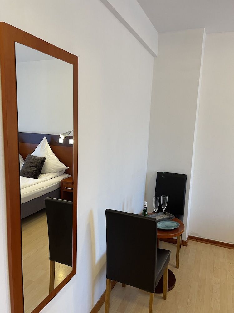 Griffin Hotel am Neumarkt Comfort Room 47