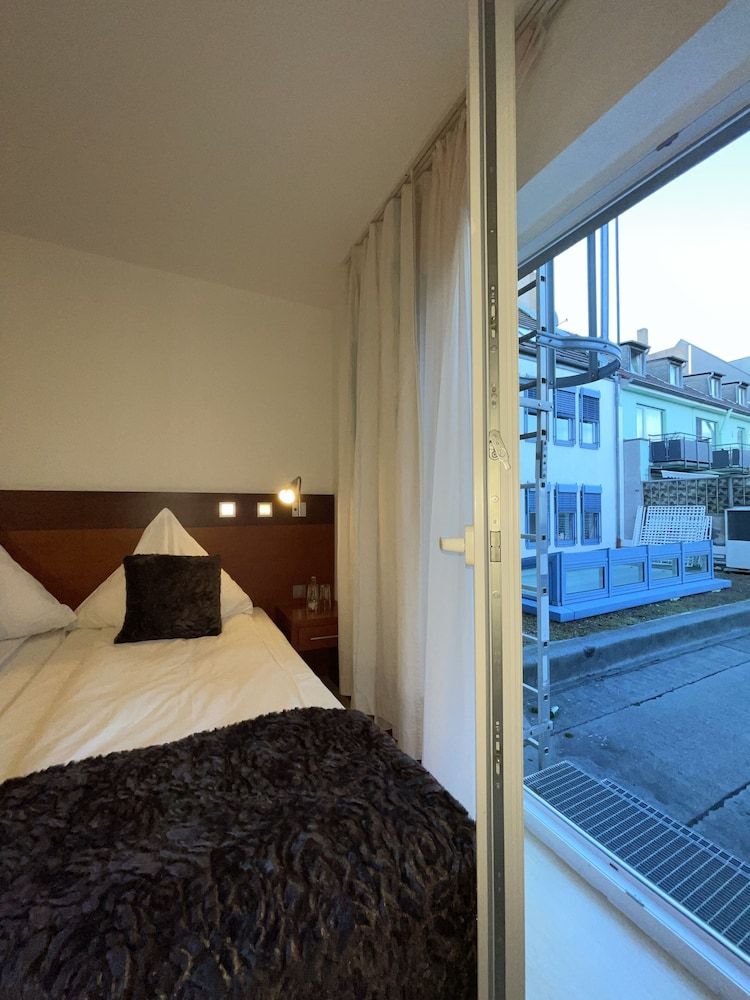 Griffin Hotel am Neumarkt Comfort Room 40