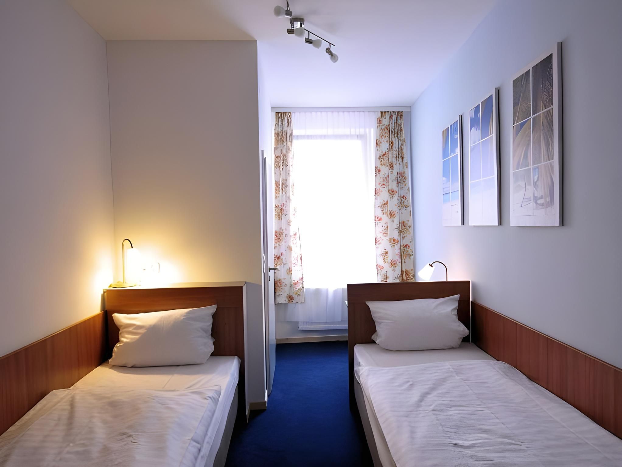 Double Room with Shared Toilet