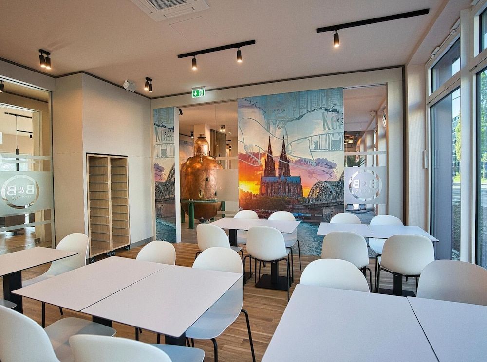 undefined B&B Hotel Köln-City 6