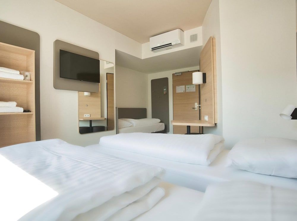 undefined B&B Hotel Köln-City 7